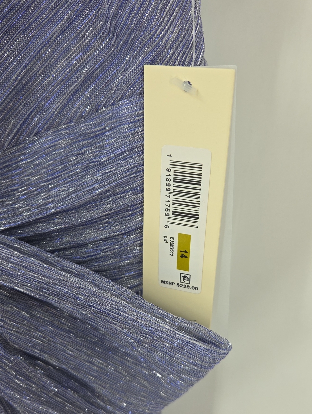 Sleeveless V-Neck Lavender Pleated Maxi Dress with Waist Bow - Picture 8 of 16